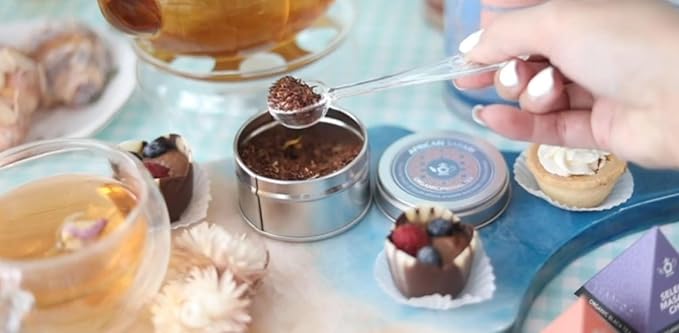 Teabloom Perfect Measure Loose Leaf Tea Spoon – Lead-Free Heatproof Borosilicate Glass Tea Scoop – Tea Purist's Choice